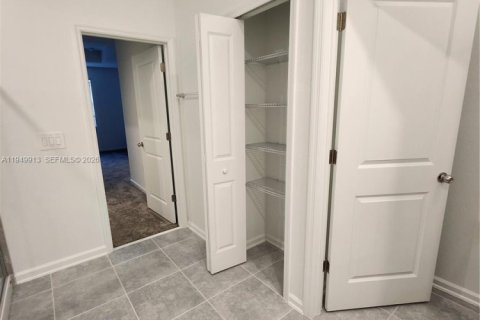 Снять в аренду таунхаус в Дэвенпорт, Флорида 4 спальни, № 2005595 - фото 20