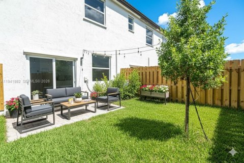 Casa en alquiler en Homestead, Florida, 3 dormitorios № 1998730 - foto 4