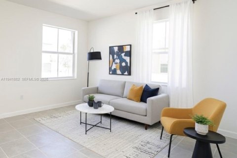 Casa en alquiler en Homestead, Florida, 3 dormitorios № 1998730 - foto 10