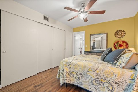 Condo in Clearwater, Florida, 2 bedrooms  № 1882849 - photo 16