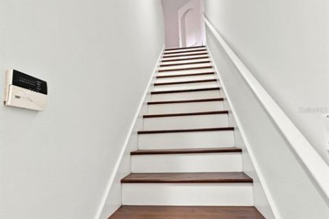 Casa en venta en Tampa, Florida, 4 dormitorios, 288.65 m2 № 2383691 - foto 26