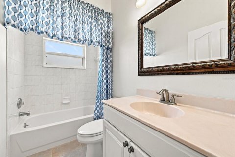 Casa en venta en Tampa, Florida, 4 dormitorios, 288.65 m2 № 2383691 - foto 23