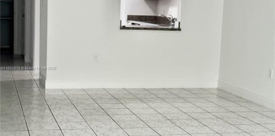 Condominio en Key Biscayne, Florida, 2 dormitorios  № 1962388