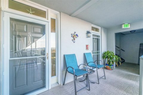 Condo in Gulfport, Florida, 2 bedrooms  № 1687578 - photo 9