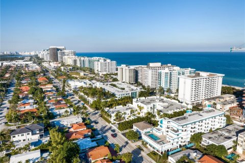 Propiedad comercial en venta en Surfside, Florida, 289.86 m2 № 1981320 - foto 6