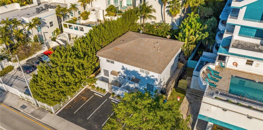 Propiedad comercial en Surfside, Florida 289.86 m2 № 1981320