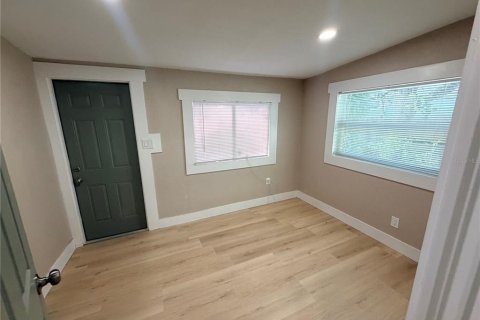 Villa ou maison à louer à Saint Petersburg, Floride: 2 chambres, 75.53 m2 № 2414044 - photo 16