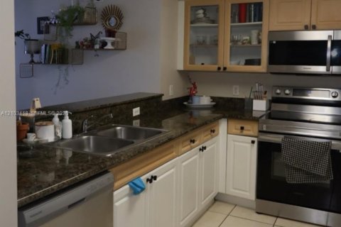 Copropriété à vendre à Miami, Floride: 2 chambres, 86.4 m2 № 2409664 - photo 8