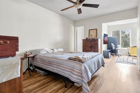 Condo in Clearwater, Florida, 2 bedrooms  № 1854024 - photo 10