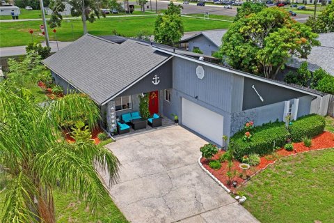 Villa ou maison à vendre à Clearwater, Floride: 3 chambres, 144.28 m2 № 1803212 - photo 1