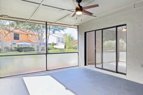 Townhouse in Palm Beach Gardens, Florida 3 bedrooms, 146.79 sq.m. № 2433974 - photo 25