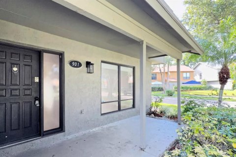 Townhouse in Palm Beach Gardens, Florida 3 bedrooms, 146.79 sq.m. № 2433974 - photo 2