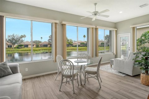 House in Sarasota, Florida 3 bedrooms, 206.99 sq.m. № 1509585 - photo 14
