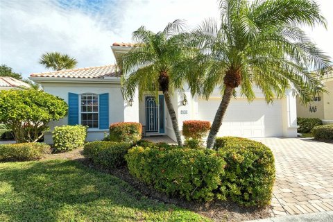 House in Sarasota, Florida 3 bedrooms, 206.99 sq.m. № 1509585 - photo 3