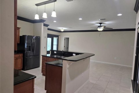House in High Springs, Florida 3 bedrooms, 147.81 sq.m. № 2206729 - photo 3