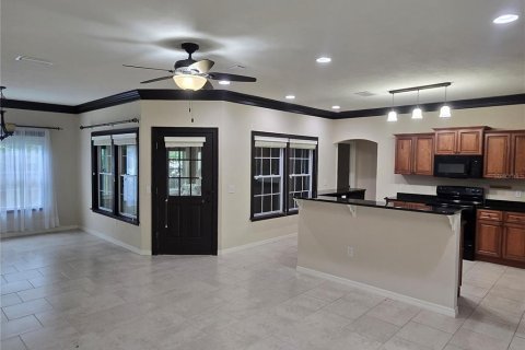House in High Springs, Florida 3 bedrooms, 147.81 sq.m. № 2206729 - photo 2