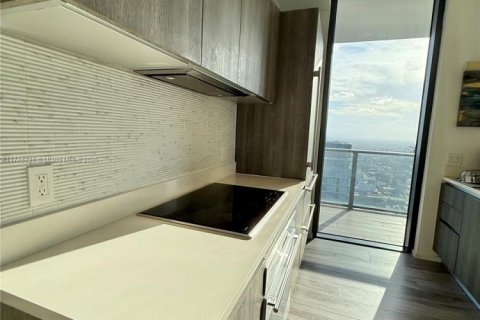 Condo in Miami, Florida, 3 bedrooms  № 1982182 - photo 8