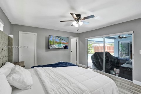 House in Sunrise, Florida 3 bedrooms, 146.79 sq.m. № 2024069 - photo 15