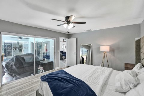 House in Sunrise, Florida 3 bedrooms, 146.79 sq.m. № 2024069 - photo 14