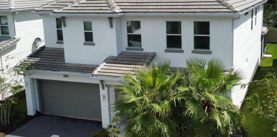 Villa ou maison à Kissimmee, Floride 10 chambres, 380.43 m2 № 1795892