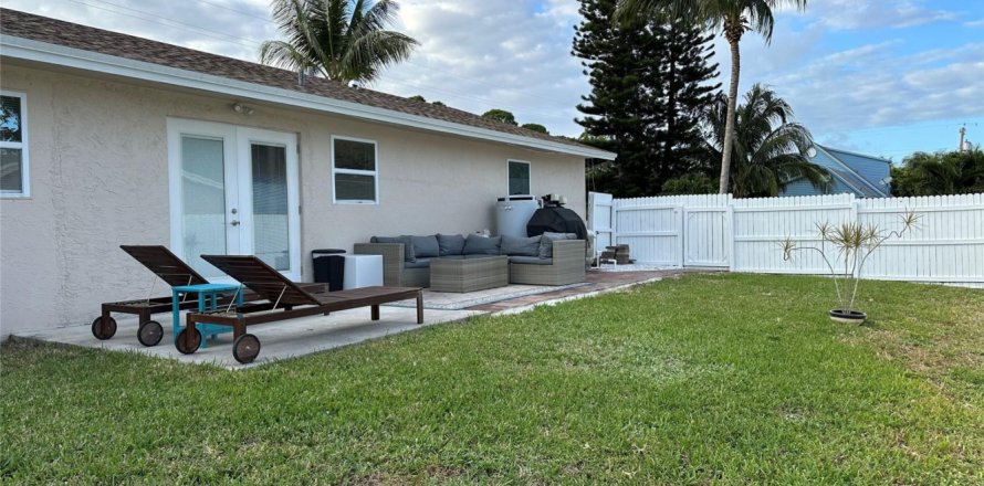 Casa en Boynton Beach, Florida 3 dormitorios, 130.06 m2 № 1141520