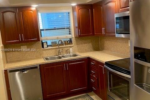 Copropriété à vendre à Lauderhill, Floride: 2 chambres, 102.19 m2 № 1977669 - photo 7