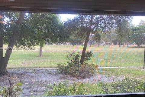 Copropriété à vendre à Lauderhill, Floride: 2 chambres, 102.19 m2 № 1977669 - photo 22