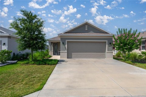 House in Ocala, Florida 2 bedrooms, 124.67 sq.m. № 1773696 - photo 1