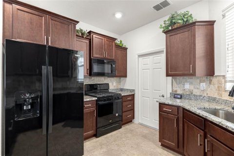 House in Ocala, Florida 2 bedrooms, 124.67 sq.m. № 1773696 - photo 10