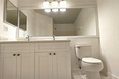 Townhouse in Weston, Florida 2 bedrooms, 103.12 sq.m. № 2074869 - photo 9