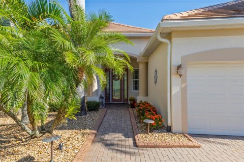 Casa en venta en North Port, Florida, 4 dormitorios, 222.97 m2 № 2416292 - foto 4