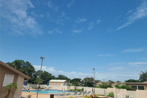 Condo in Holiday, Florida, 2 bedrooms  № 1822622 - photo 27