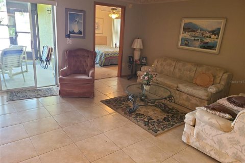 Condo in Holiday, Florida, 2 bedrooms  № 1822622 - photo 6