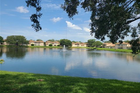 Condo in Holiday, Florida, 2 bedrooms  № 1822622 - photo 22
