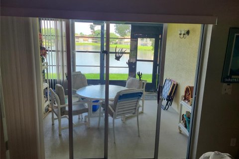 Condo in Holiday, Florida, 2 bedrooms  № 1822622 - photo 19