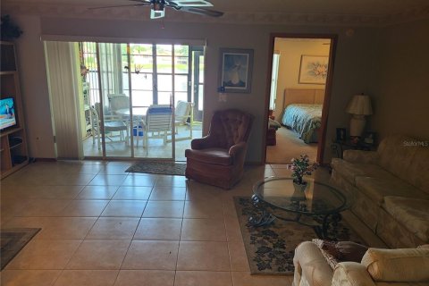 Condo in Holiday, Florida, 2 bedrooms  № 1822622 - photo 5
