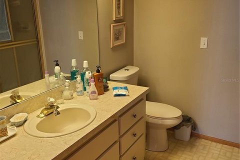Condo in Holiday, Florida, 2 bedrooms  № 1822622 - photo 16