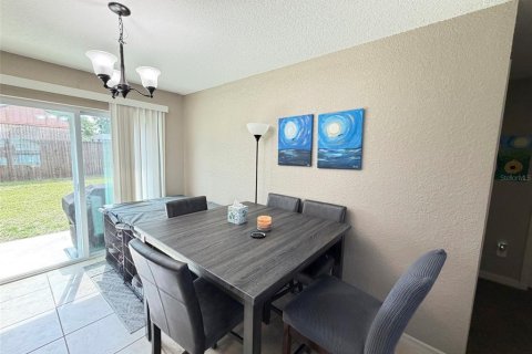 House in Ocala, Florida 3 bedrooms, 123.65 sq.m. № 2230496 - photo 5