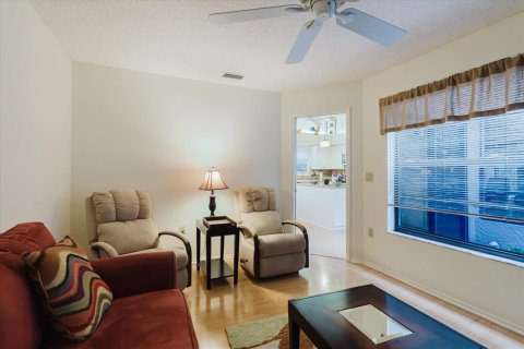 Casa en venta en Palm Harbor, Florida, 2 dormitorios, 154.12 m2 № 1681995 - foto 19