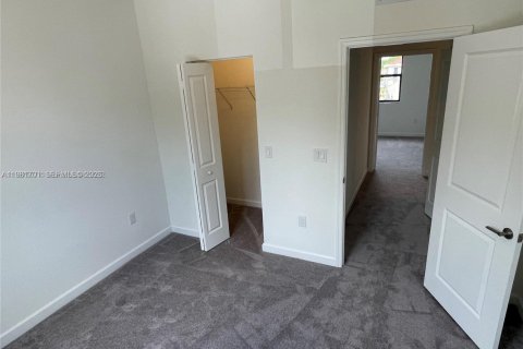 Townhouse in Miami, Florida 3 bedrooms, 122.63 sq.m. № 2042987 - photo 15