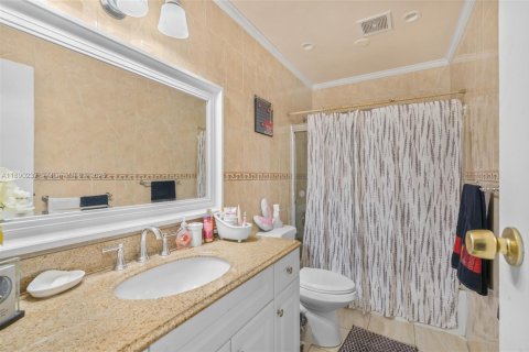 Villa ou maison à louer à Miami Gardens, Floride: 3 chambres, 196.95 m2 № 1946847 - photo 15