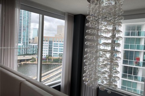 Condominio en alquiler en Miami, Florida, 2 dormitorios, 117.71 m2 № 1945086 - foto 5