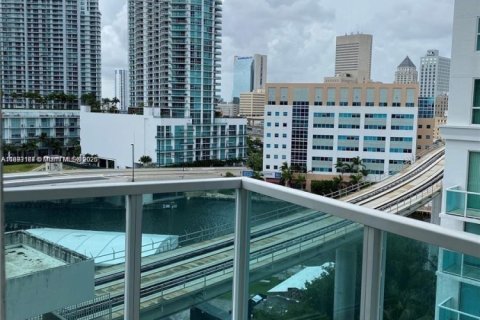 Condominio en alquiler en Miami, Florida, 2 dormitorios, 117.71 m2 № 1945086 - foto 9