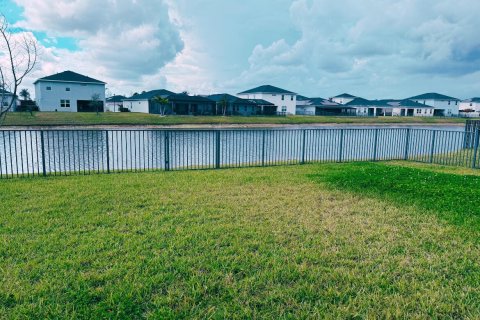 Villa ou maison à vendre à Port St. Lucie, Floride: 5 chambres, 230.3 m2 № 2081812 - photo 16