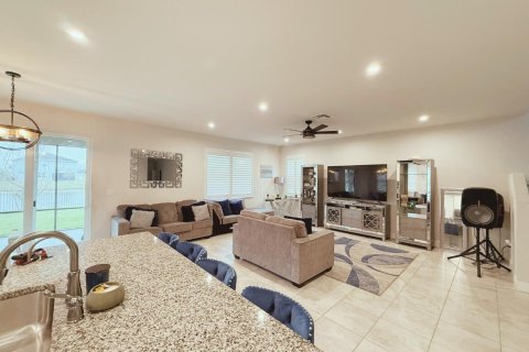 Villa ou maison à vendre à Port St. Lucie, Floride: 5 chambres, 230.3 m2 № 2081812 - photo 15