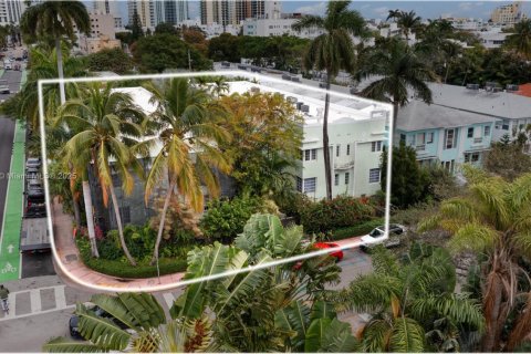 Condo in Miami Beach, Florida, 1 bedroom  № 1482593 - photo 12