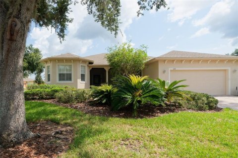 House in Kissimmee, Florida 2 bedrooms, 191.94 sq.m. № 2304570