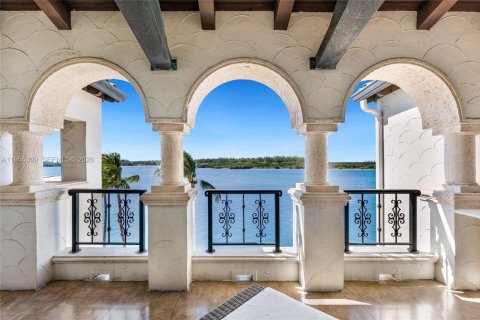 Condominio en venta en Miami, Florida, 3 dormitorios, 299.8 m2 № 2154824 - foto 7