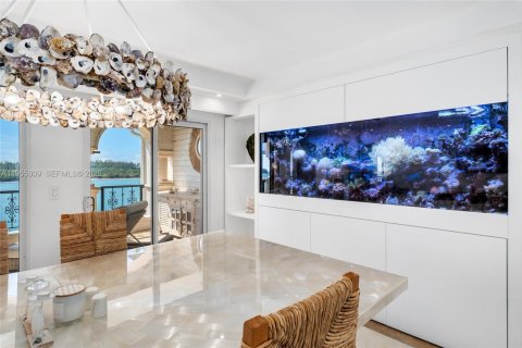 Condominio en venta en Miami, Florida, 3 dormitorios, 299.8 m2 № 2154824 - foto 11