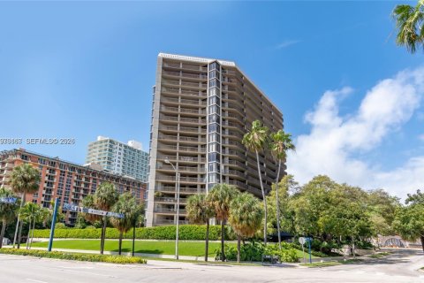 Copropriété à louer à Miami, Floride: 2 chambres, 108.88 m2 № 2034039 - photo 24